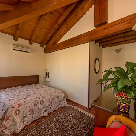 Ca' Noemi Bed & Breakfast