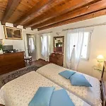 Ca' Noemi Bed & Breakfast 4*
