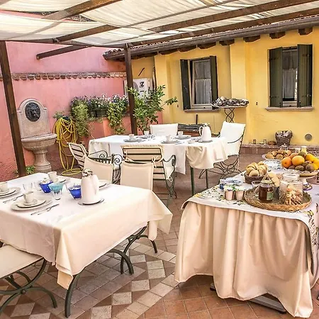 卡诺米酒店 住宿加早餐酒店